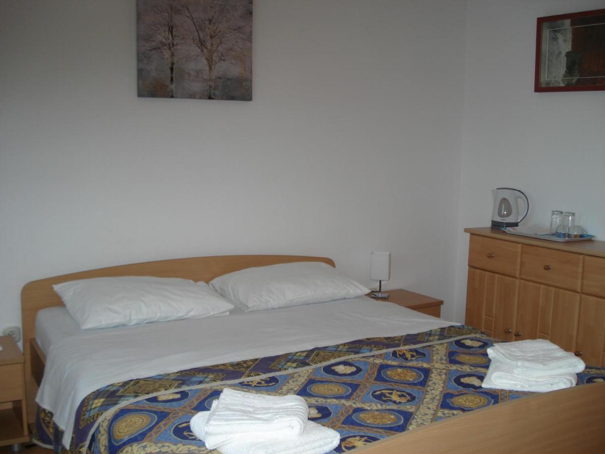 Apartmani I Soba Mia Porec Exterior photo
